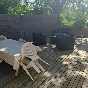 Appartamento Rez De Ch Avec Terrasse Et Parking 2 Ch à, Lurs
