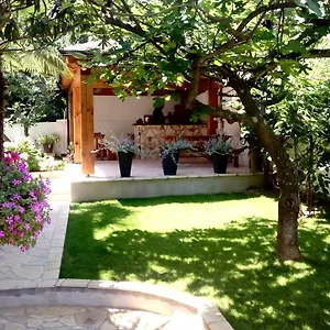 https://apartments-peloza.in-istria.net